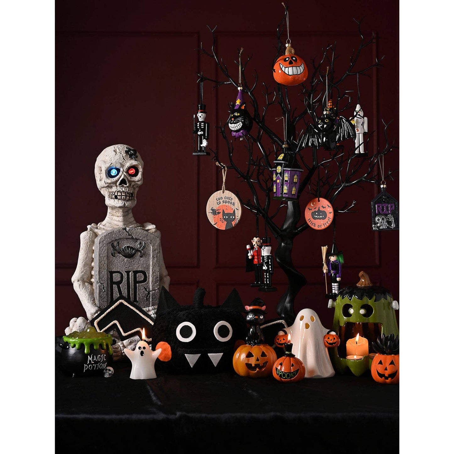 Hocus Pocus – LED Cat on Pumpkin (Decorative Figure)