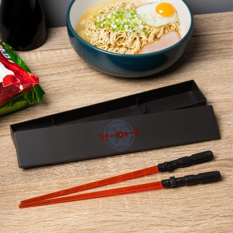 Star Wars Lightsaber Chopsticks in Gift Box – LED Style & Themed Design