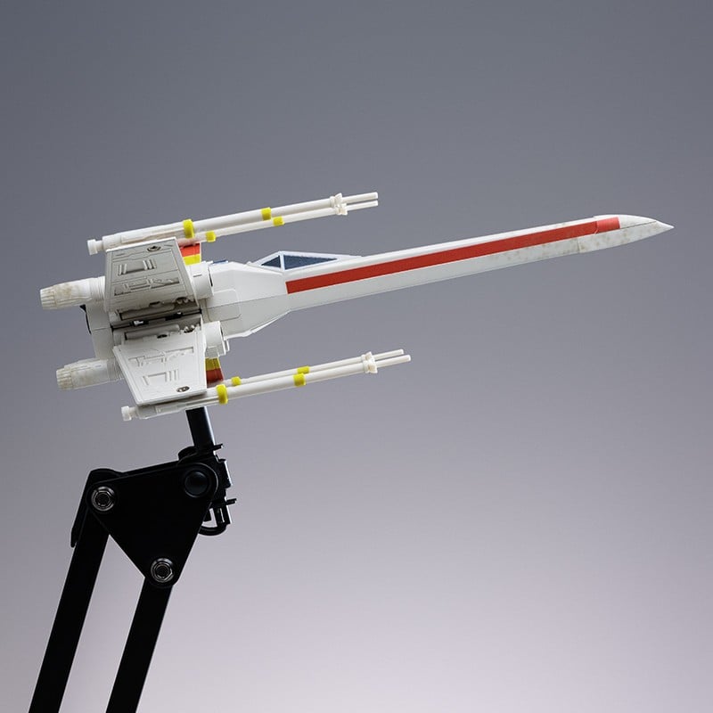 Star Wars X-Wing Justerbar Skrivbordslampa – Rebelstjärnskytteln USB