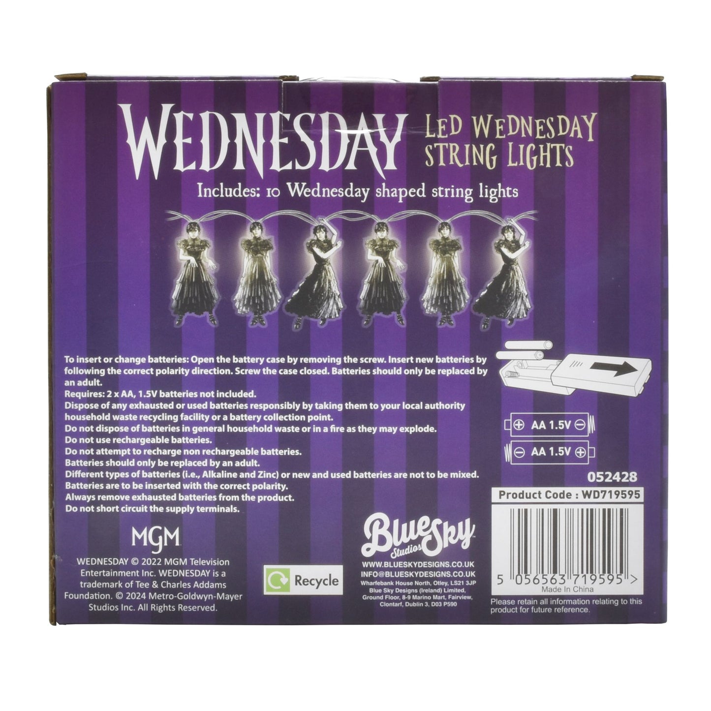 Wednesday – Lamp – String Lights “Dance Pose”